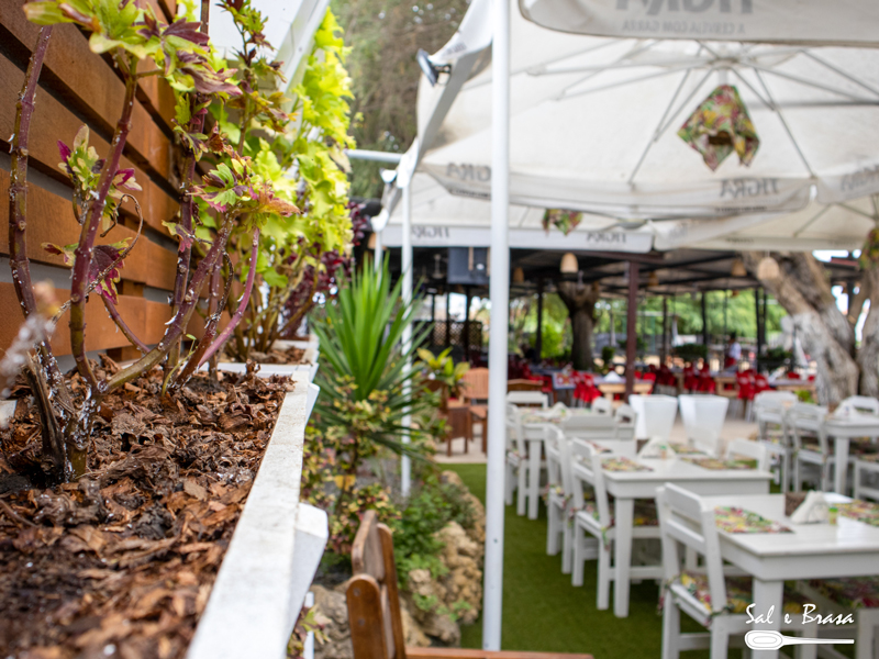 Broadway Bar & Restaurant